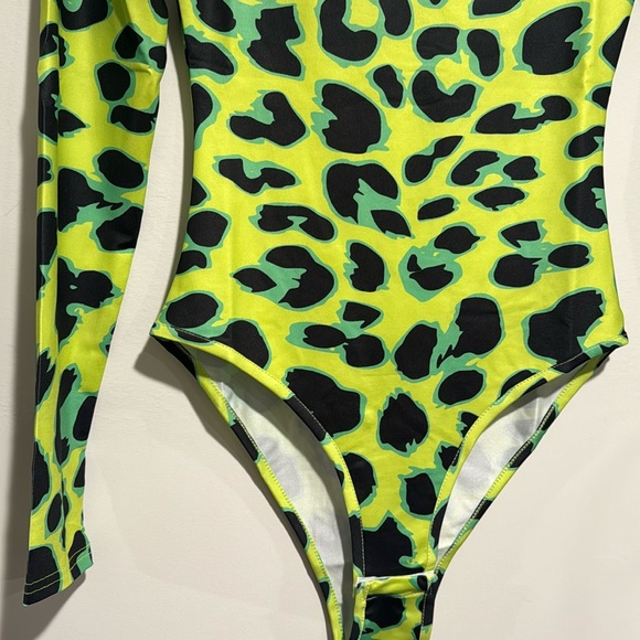 Neon Leopard bodysuit - Picture 3 of 5